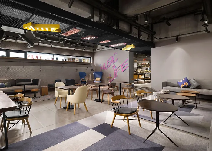 Hotel Moxy Insadong 3*