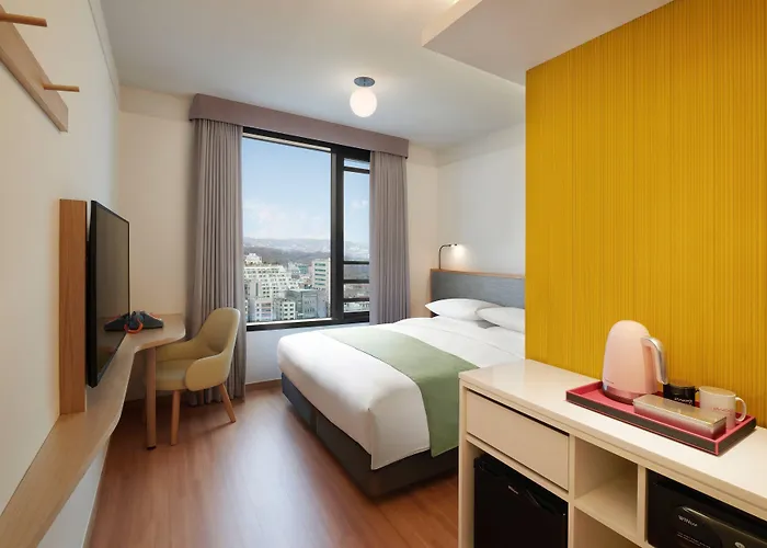 Moxy Insadong Hotel