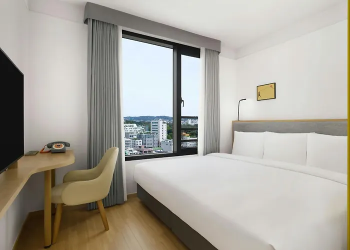 Moxy Insadong 3*