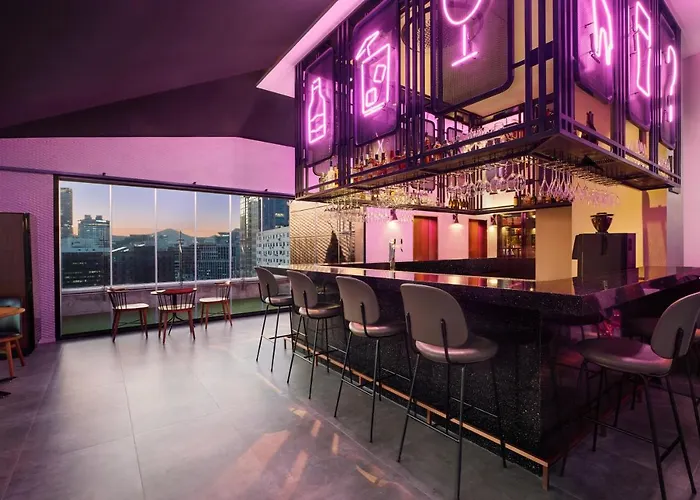 Hotel Moxy Insadong